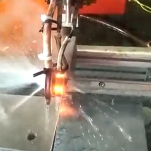 機床花鍵軸的淬火熱處理采用高頻感應(yīng)加熱設(shè)備